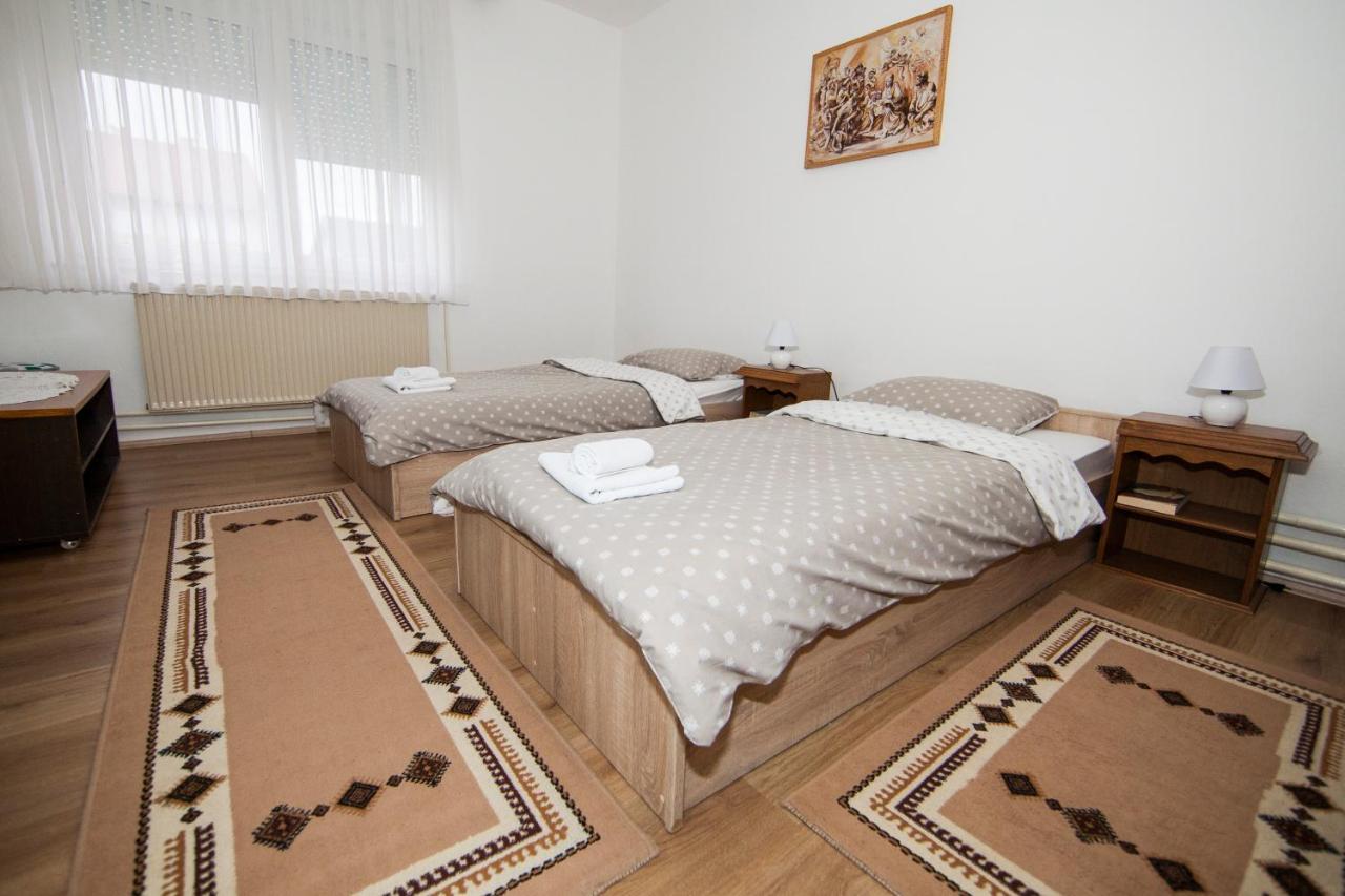 Apartman Kuca 150 Mala Subotica Eksteriør bilde