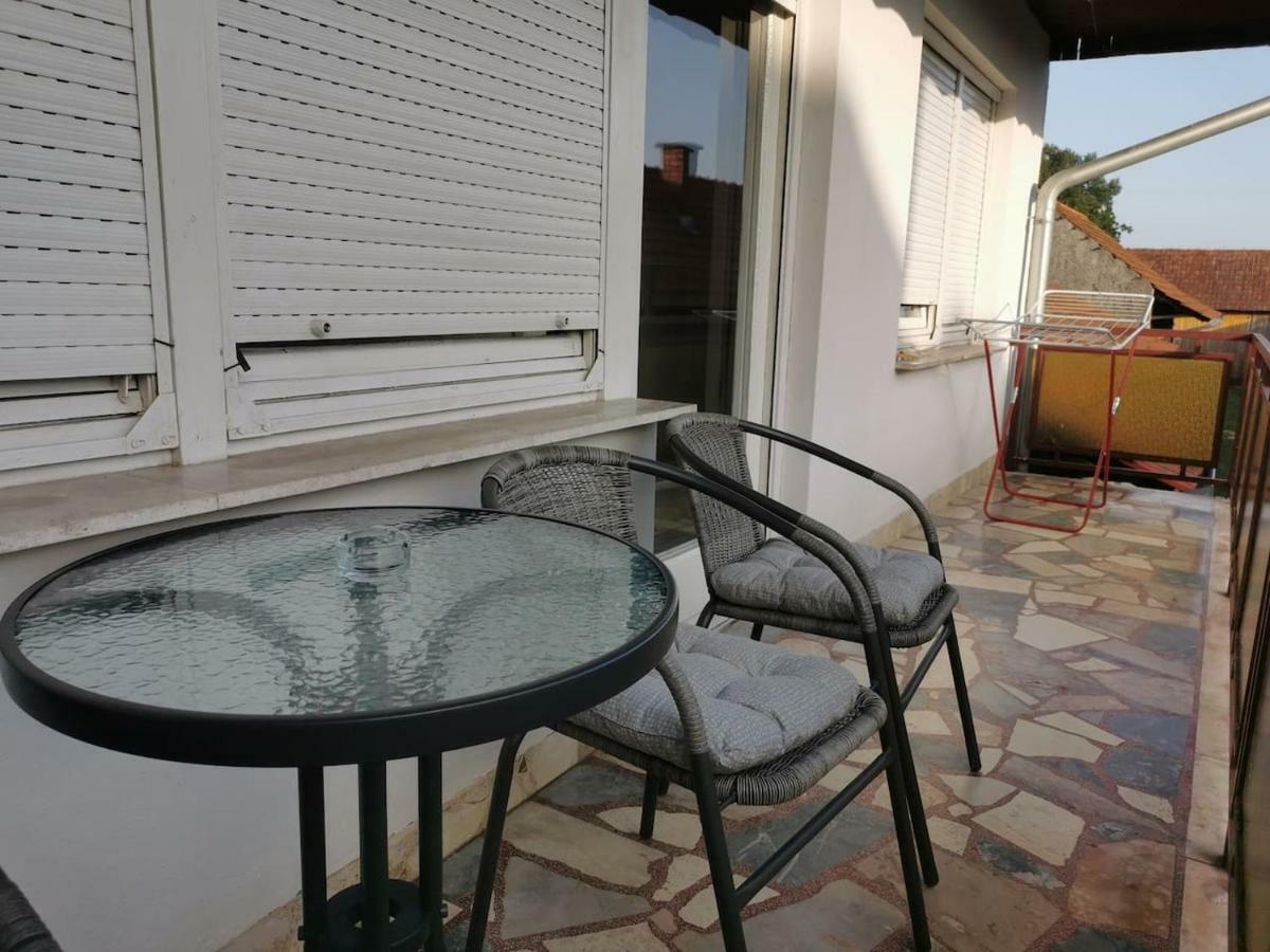 Apartman Kuca 150 Mala Subotica Eksteriør bilde