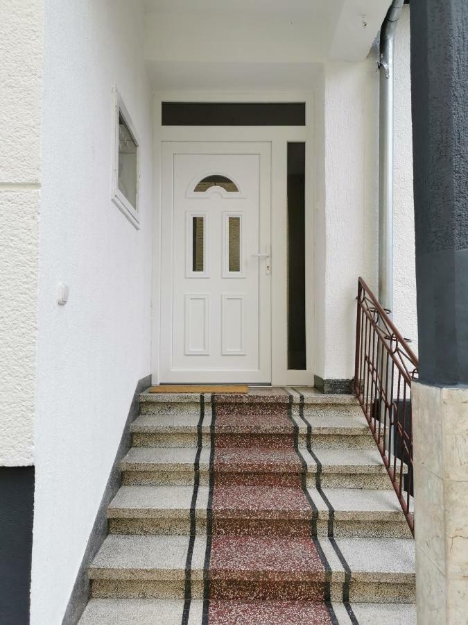 Apartman Kuca 150 Mala Subotica Eksteriør bilde